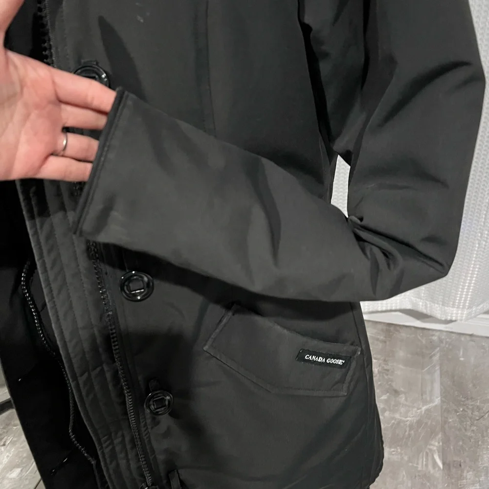 Canada Goose Rossclair Jacket with Removable Fur Hood - Picture 3 of 6
